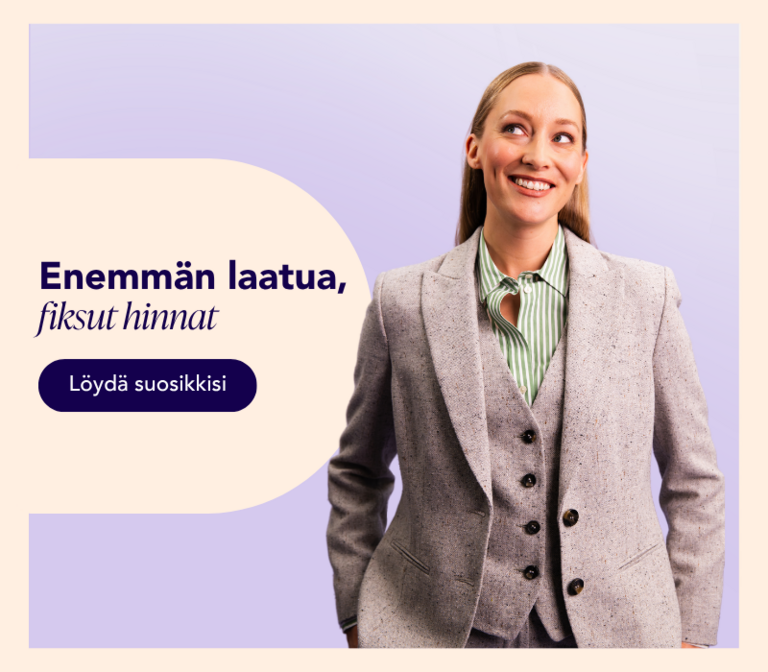 Liila tausta ja bleizeriin pukeutunut nainen