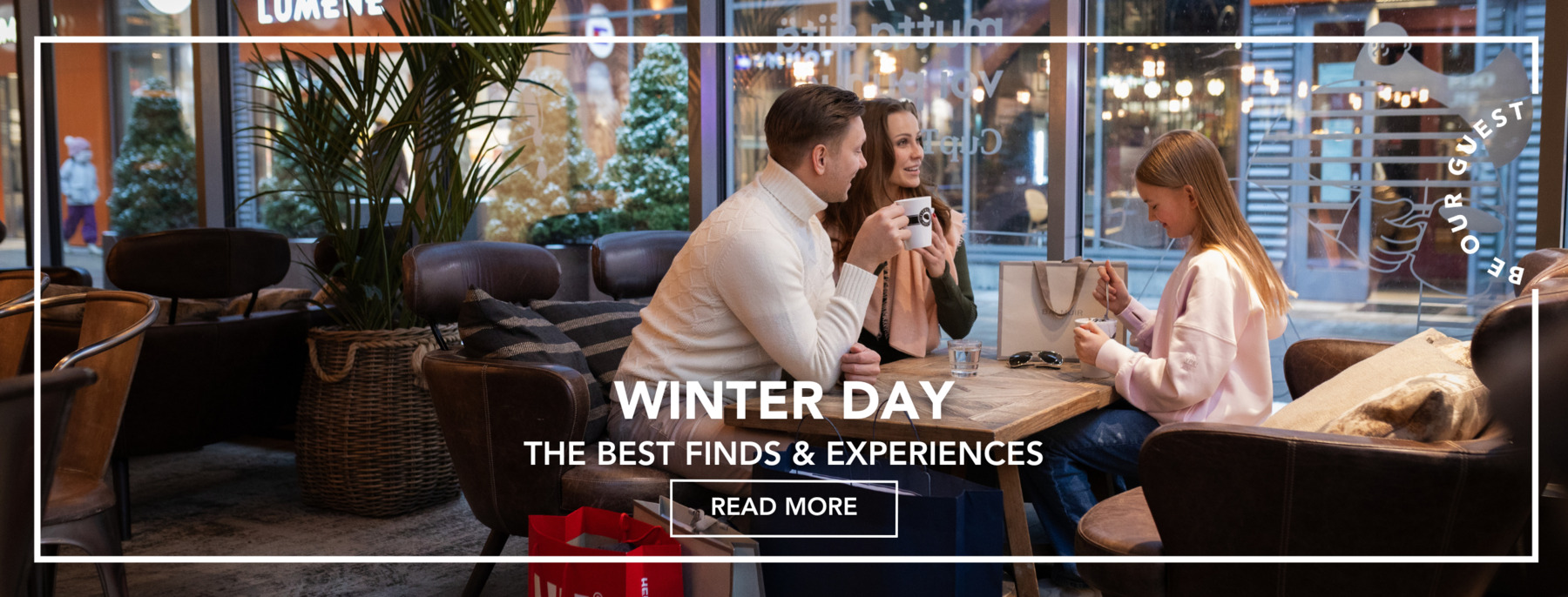 A family taking a break at Espresso House while shopping at the outlet