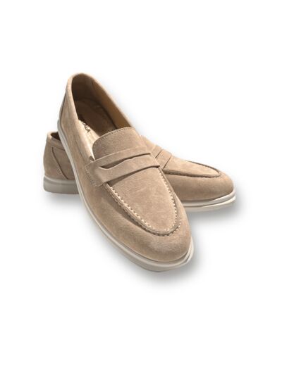Leather loafers for women 69€